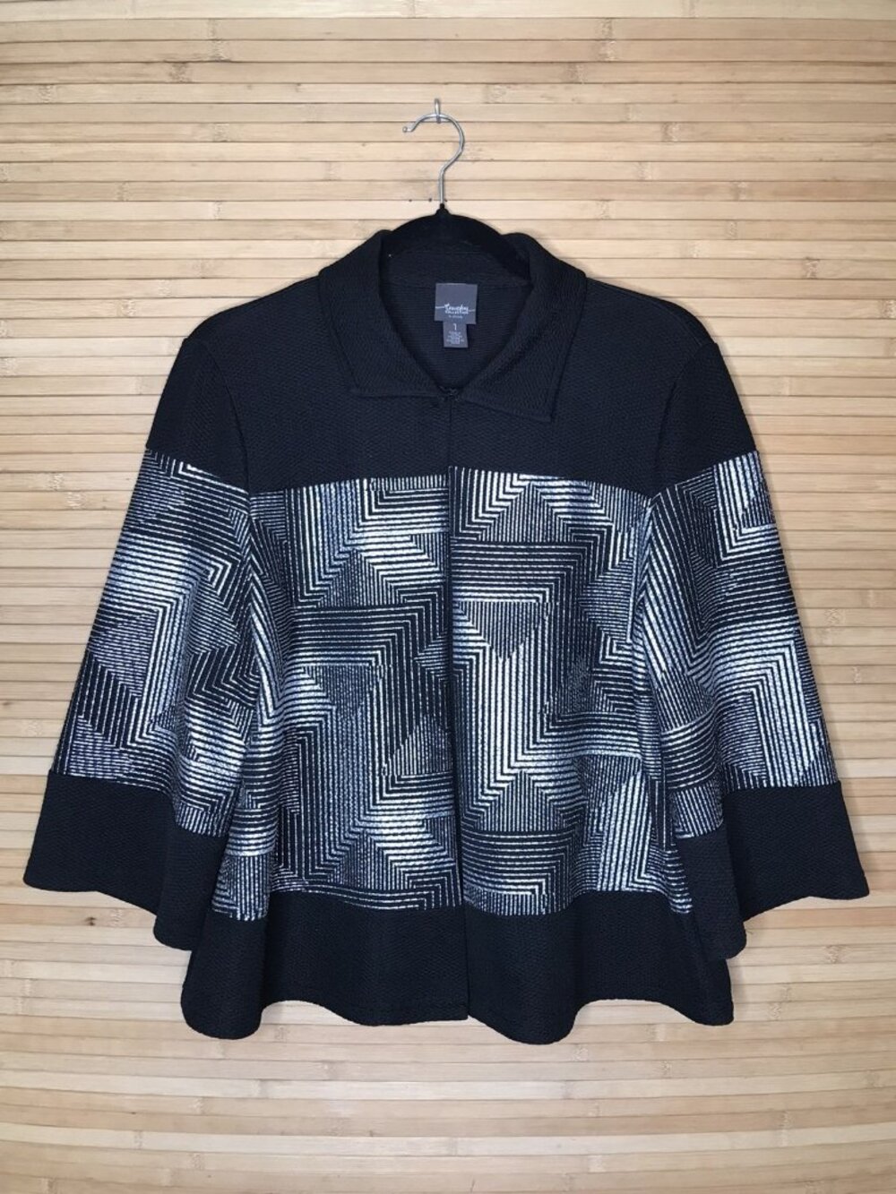 Chicos Travelers Jacket Womens 1 Black Silver Geometric Textured Knit Open Front